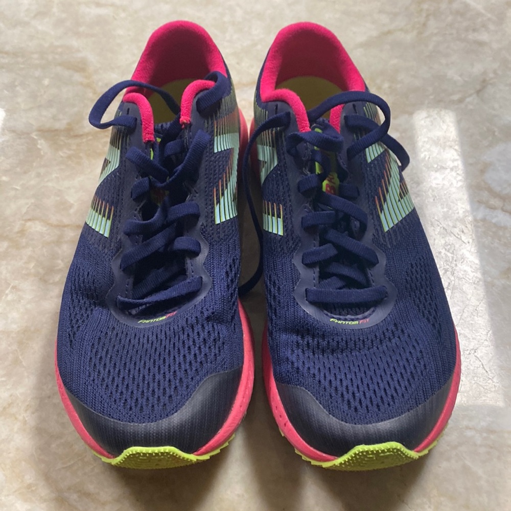 New balance shoes